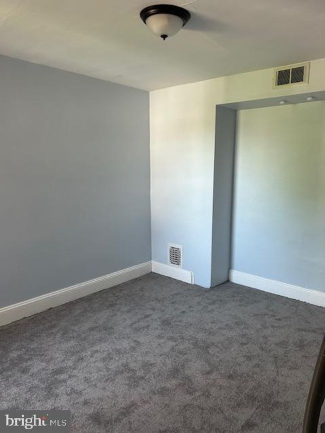 531 Kossuth St, Townhouse with 4 bedrooms, 2 bathrooms and null parking in RIVERSIDE NJ | Image 8