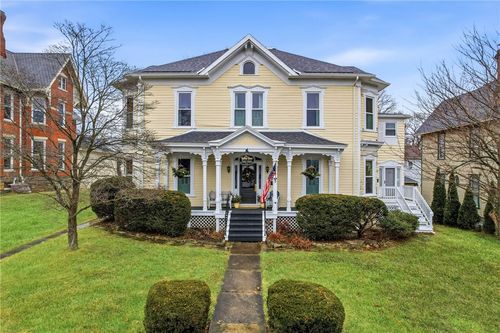 131 S Pitt St, Mercer, PA, 16137-1211 | Card Image