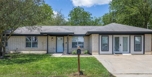312 Holcombe Dr, Lexington, TX, 78947-5022 | Card Image