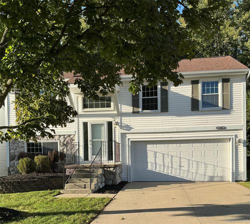 37600 N Rhead Cir, Westland, MI, 48186-9311 | Card Image