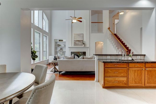 7810 Timber View Ct, House other with 4 bedrooms, 4 bathrooms and 2 parking in Houston TX | Image 25