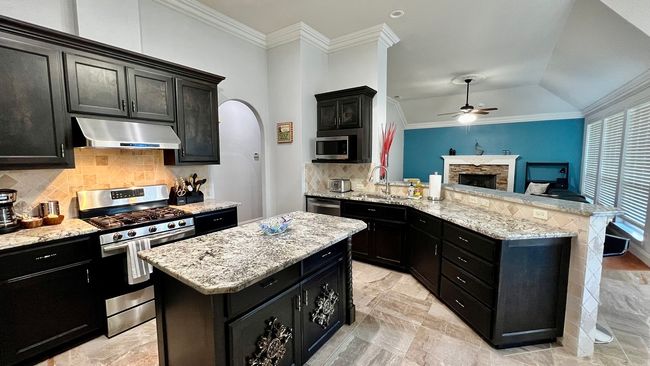 3332 Heather Glen Dr, House other with 4 bedrooms, 2 bathrooms and null parking in Flower Mound TX | Image 4