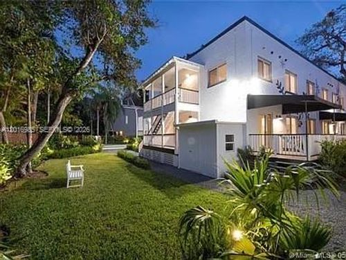 4b-3669 Poinciana Ave, Miami, FL, 33133-6516 | Card Image