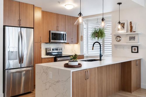 305-300 Waterfront Cres, Victoria, BC, V8T5K3 | Card Image
