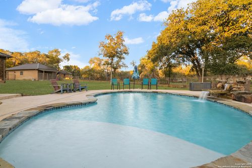 584 Arbor Vw, Adkins, TX, 78101-2770 | Card Image