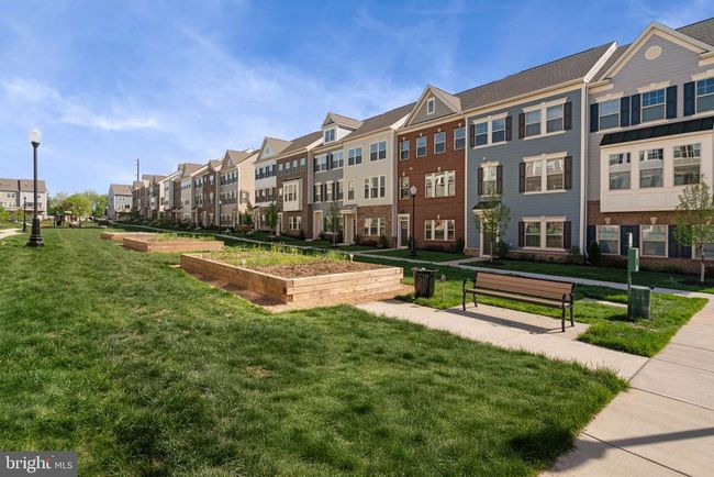 9520 Barnes Loop, Townhouse with 3 bedrooms, 4 bathrooms and null parking in MANASSAS VA | Image 42