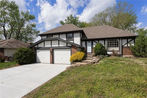 10904 E 81st St, Raytown, MO, 64138-2225 | Card Image