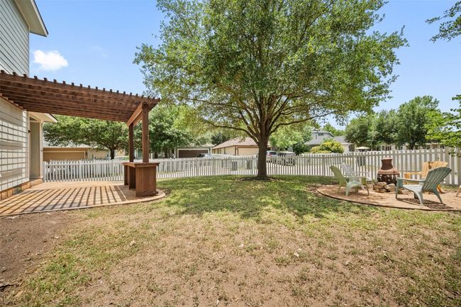 206 Skinner, House other with 3 bedrooms, 3 bathrooms and 4 parking in Kyle TX | Image 39