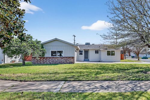 1490 Tamarack Avenue, Atwater, CA, 95301 | Card Image