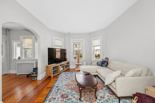 1-28 Magnolia St, Arlington, MA, 02474-8726 | Card Image