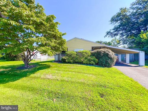 10 Mockorange Ln, LEVITTOWN, PA, 19054-2022 | Card Image