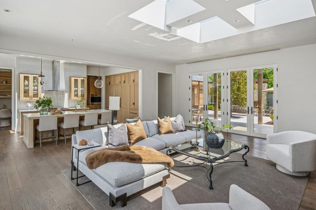 2505 E Lake Of The Isles Pkwy, House other with 5 bedrooms, 7 bathrooms and null parking in Minneapolis MN | Image 25