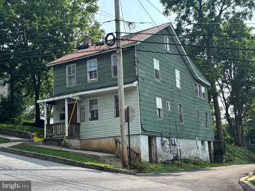 327 S Allegheny St, BELLEFONTE, PA, 16823-1924 | Card Image