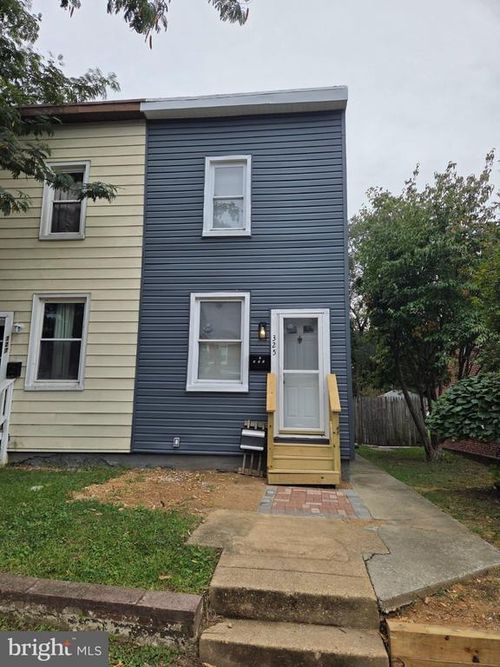 325 Washburn Ave, BALTIMORE, MD, 21225-2045 | Card Image
