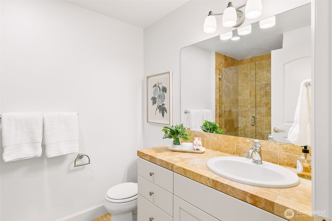 Spare bath with shower. | Image 22