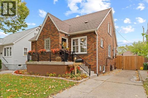 1746 Alexis Rd, Windsor, ON, N8Y4P5 | Card Image