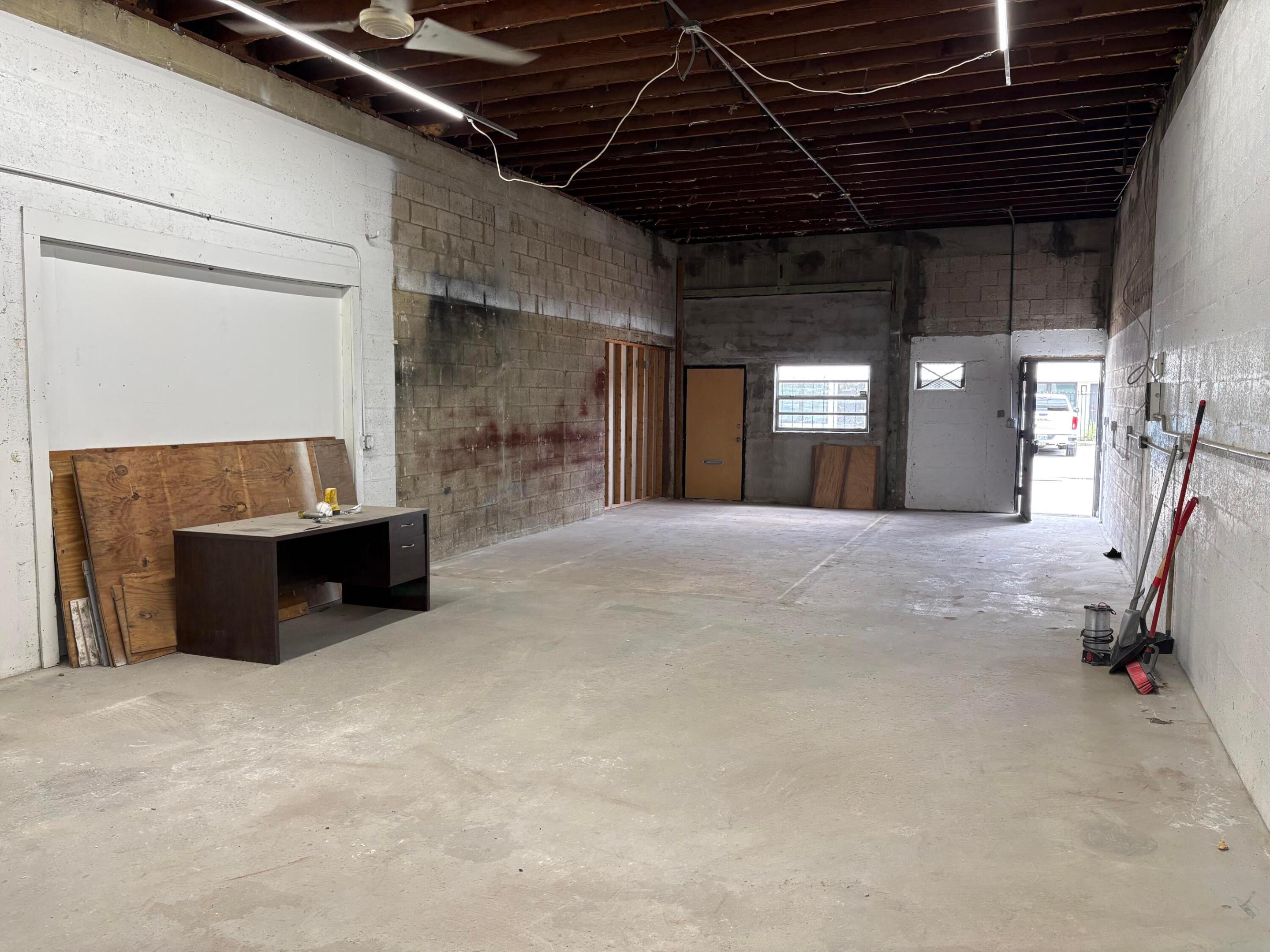 Commercial Lease in Fort Lauderdale 3