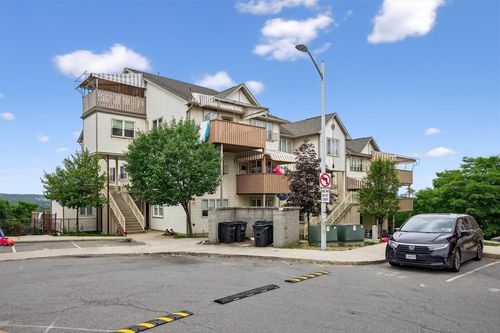 2-6 Hamburg Way, Monroe, NY, 10950-8702 | Card Image