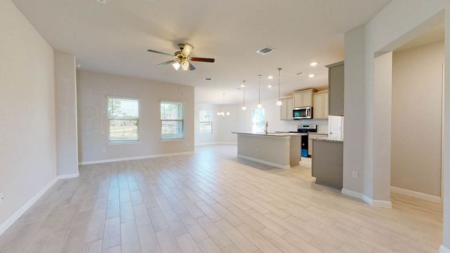 216 Creekfall Rd, House other with 3 bedrooms, 2 bathrooms and 2 parking in Burnet TX | Image 6