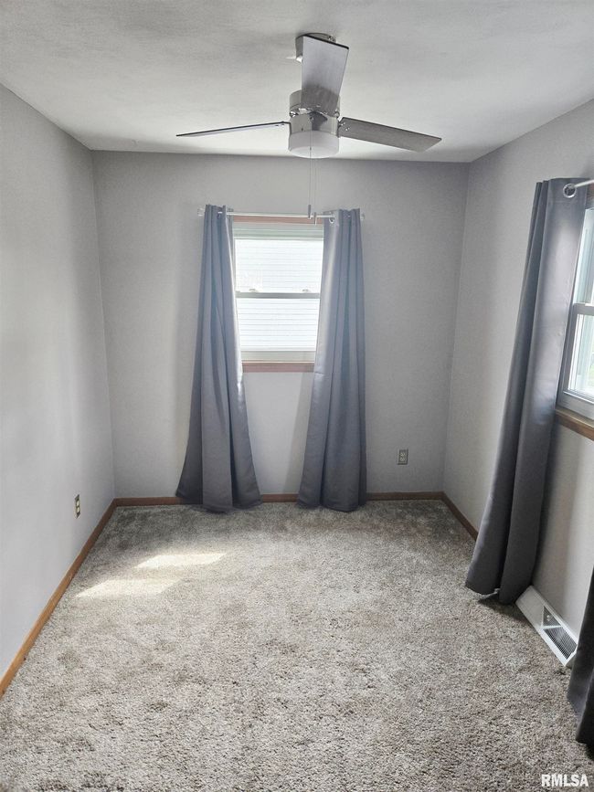 502 N 5 Th St, House other with 3 bedrooms, 1 bathrooms and null parking in Eldridge IA | Image 22