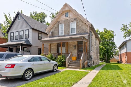 142 John St, London, ON, N6A1N8 | Card Image