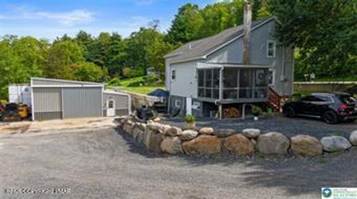 753 Lower Cherry Valley Rd, Stroudsburg, PA, 18360-6808 | Card Image