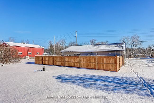 122 Latta Dr, House other with 1 bedrooms, 3 bathrooms and 20 parking in Plainfield ON | Image 35