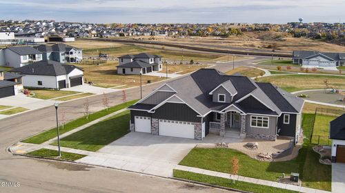 4205 Bugle Bend, Bismarck, ND, 58503 | Card Image