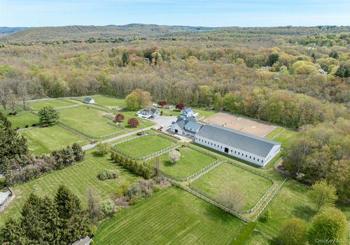 4 Star Cobb Ln, Brewster, NY, 10509-4711 | Card Image