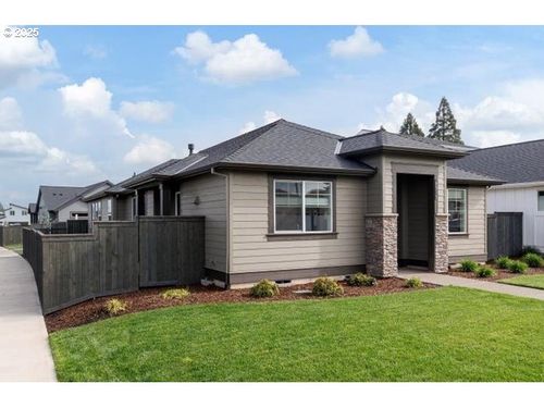 6515 Se Mcinnis St, Hillsboro, OR, 97123-6911 | Card Image