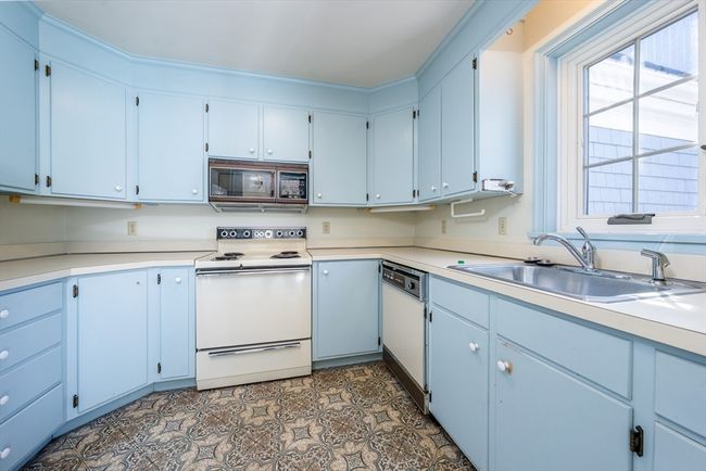 APT-11T - 39 Tower Hill Rd, Condo with 2 bedrooms, 3 bathrooms and 1 parking in Osterville MA | Image 8