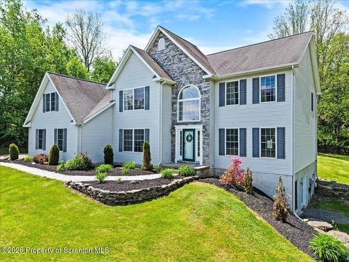 15 Deerfield Dr, Tunkhannock, PA, 18657-9387 | Card Image