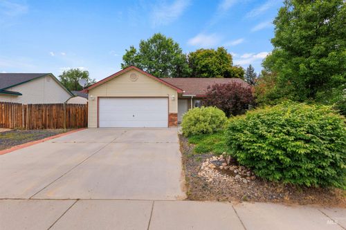 220 Palace Way, Nampa, ID, 83687 | Card Image
