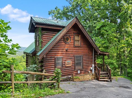 2509 Piney Dr, Sevierville, TN, 37876 | Card Image