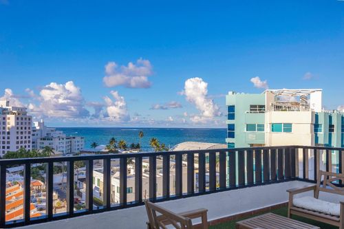 ph-7 Calle Rosa, Carolina, PR, 00979-7109 | Card Image