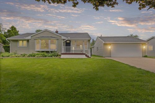 1228 Orchid St, Waterford, MI, 48328-1345 | Card Image