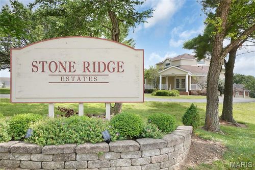 d-1500 Surrey Lane Lane, St Charles, MO, 63304 | Card Image