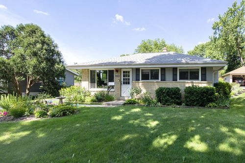 1532 S Grand Avenue, Waukesha, WI, 53189 | Card Image