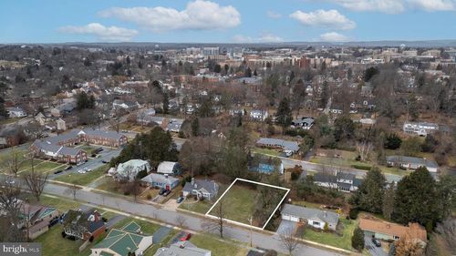 253 E Mccormick Ave, STATE COLLEGE, PA, 16801-6122 | Card Image