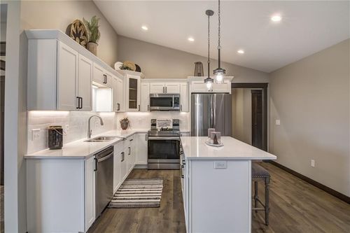 236 S Chestnut St, Ellsworth, WI, 54011-4113 | Card Image