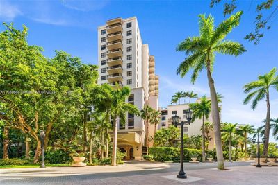 1614 - 888 S Douglas Rd, Condo with 2 bedrooms, 2 bathrooms and null parking in Coral Gables FL | Image 1