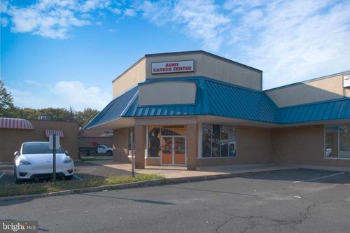 96 Flock Rd, Hamilton, NJ, 08619-1471 | Card Image