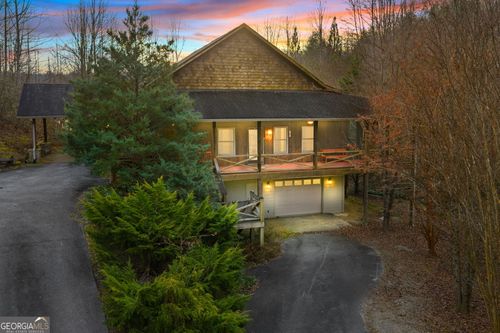 1242 Moccasin Creek Rd, Clarkesville, GA, 30523-0211 | Card Image