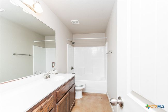 6903 Oliver Loving Dr, House other with 5 bedrooms, 3 bathrooms and null parking in Killeen TX | Image 17