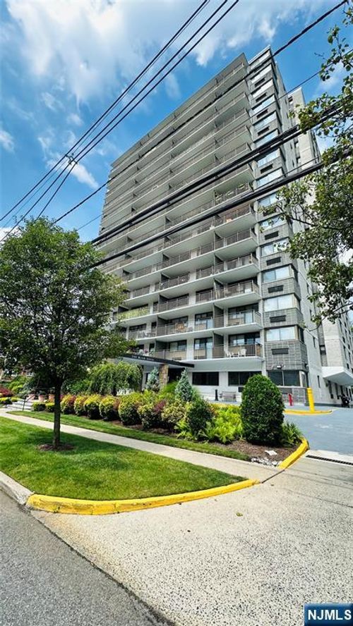 235 Prospect Ave, Hackensack, NJ, 07601-2510 | Card Image