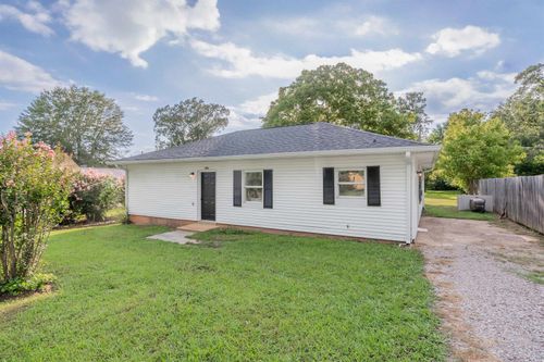220 Forrest St, Selmer, TN, 38375-1706 | Card Image