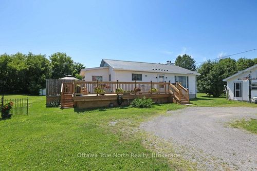 45 Alston St, White Lake, ON, K0A3L0 | Card Image