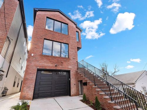 201 Lincoln St, Jersey City, NJ, 07307-4308 | Card Image