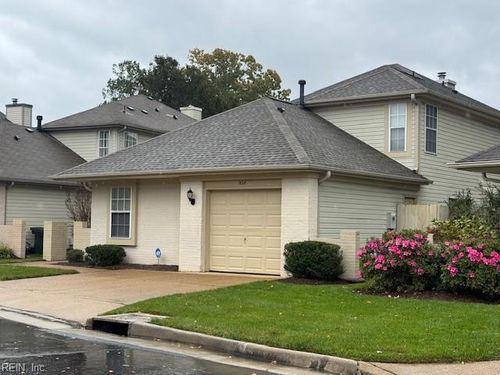 928 Nicklaus Dr, Newport News, VA, 23602-8895 | Card Image