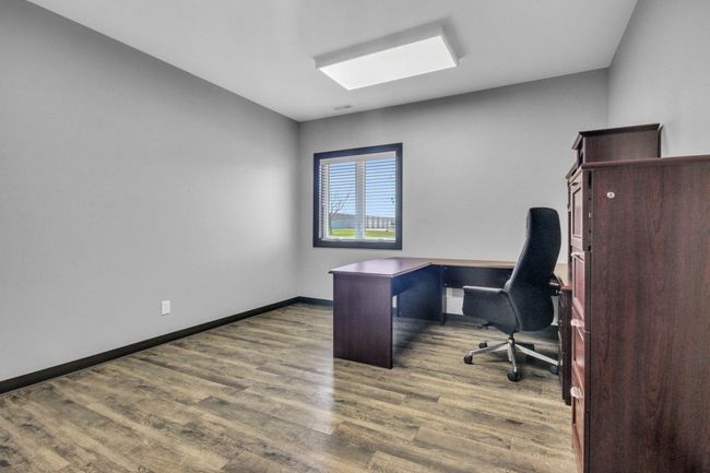 office 2 | Image 5